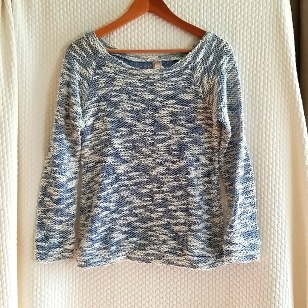 POINT Blue and White Women's Crew Neck Lightweight Knit Sweater size SMALL